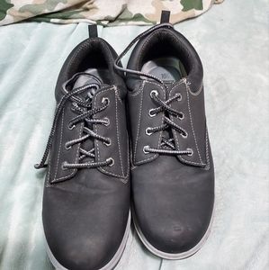 Men's size 10.5 work shoes